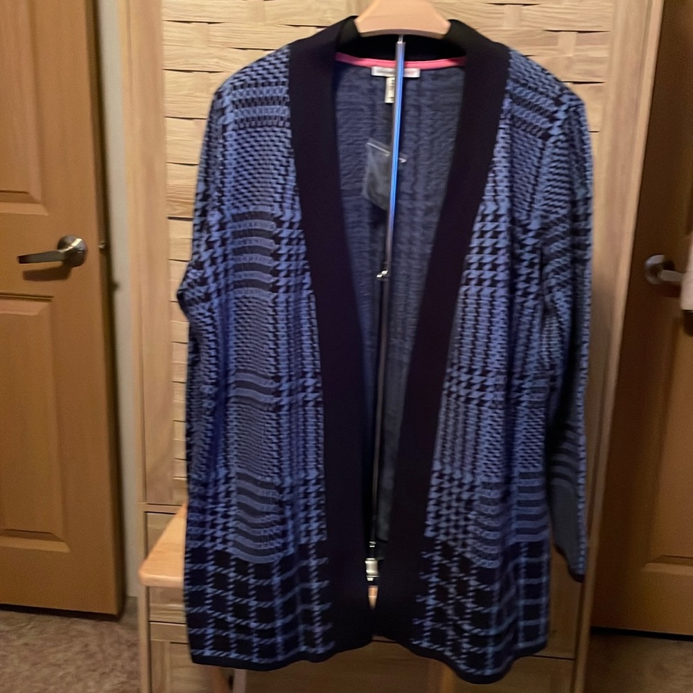 NWOT Isaac Mizrahi cotton/nylon/rayon blue/black open front pocket cardigan, M